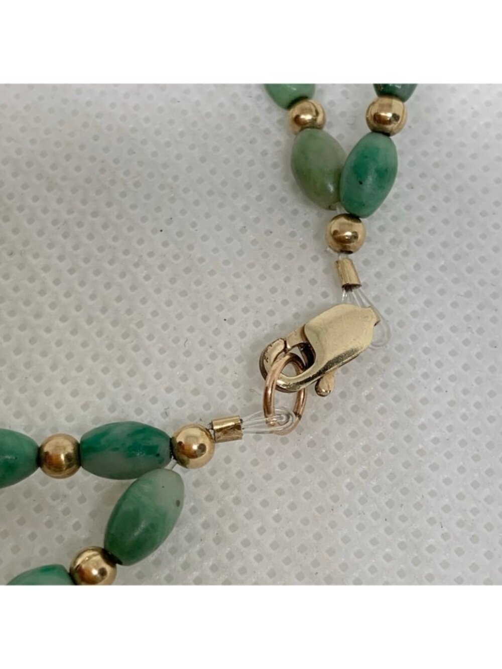 Women’s watch 21mm case quartz analog green gold tone beaded bracelet 7” running - Picture 8 of 8